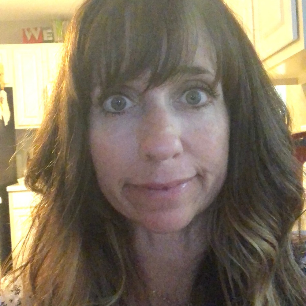Meet your Posher, Kelly